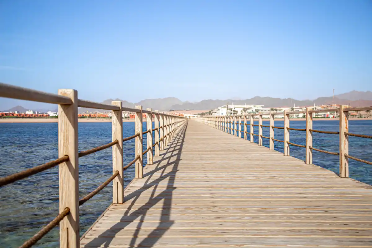 Paseo sobre el mar en Málaga